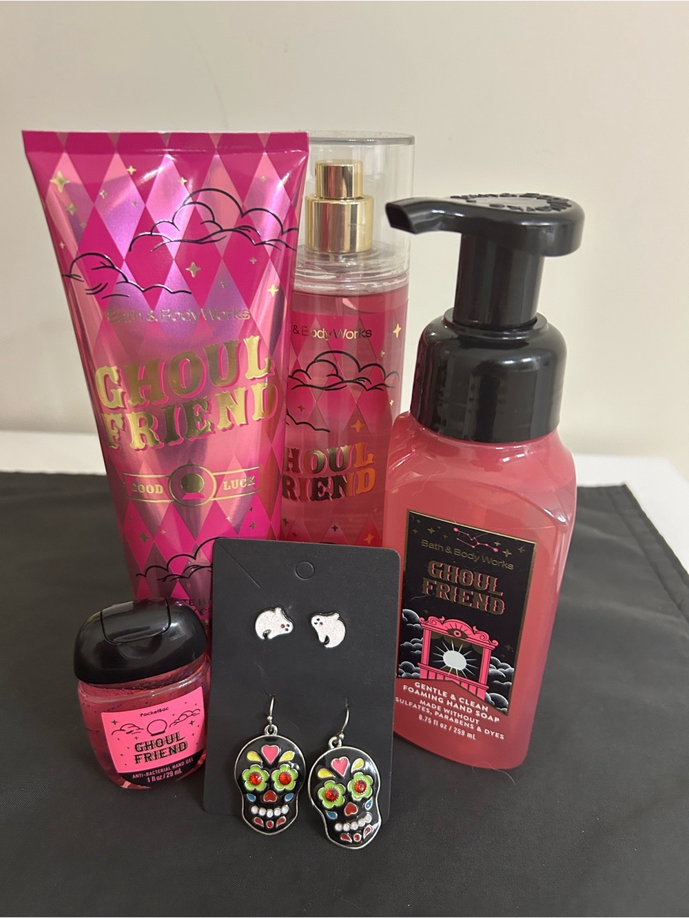 Bath & Body Works Ghoul Friend Pink Bath & Hand Care Set with Skull Earrings
